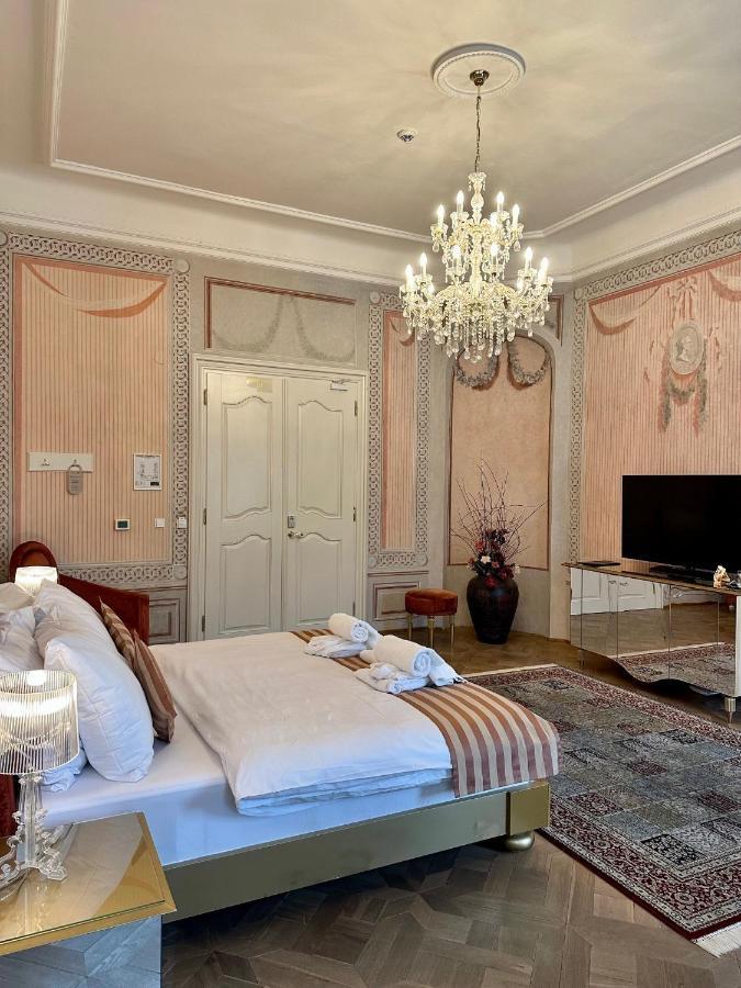 Art Hotel Kastiel Tomášov Eksteriør billede