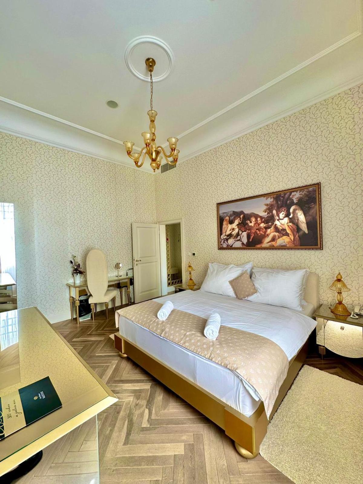 Art Hotel Kastiel Tomášov Eksteriør billede